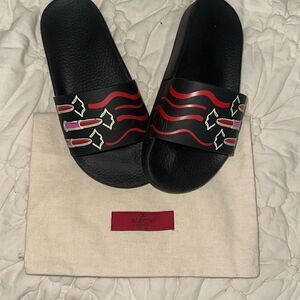 Authentic Valentino Garavani PVC Pool Slides Flip Flops Sandals Lipstick Motif